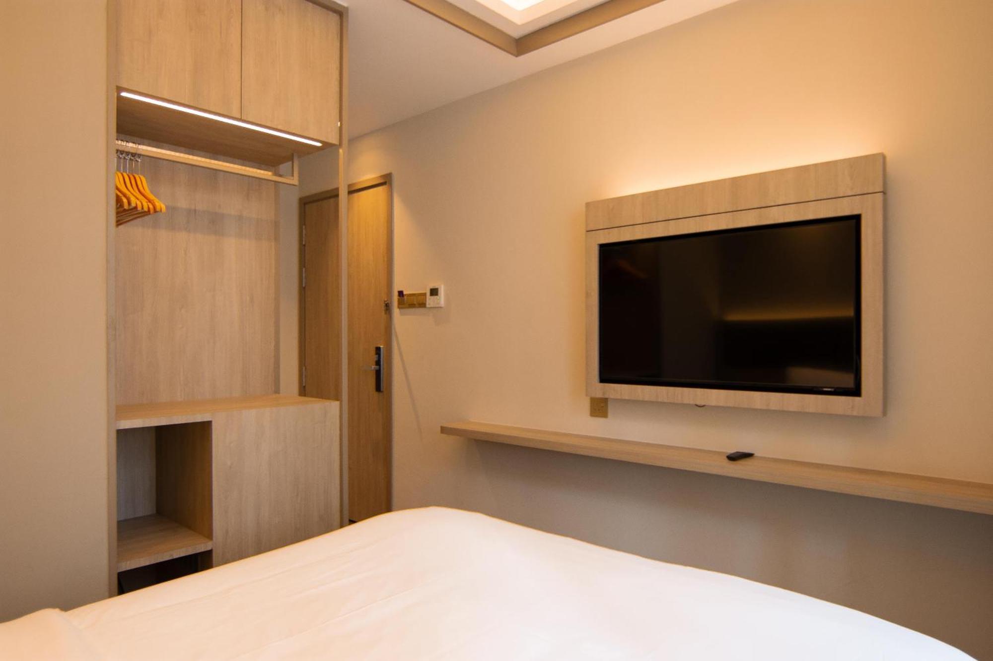 Aqueen Prestige Hotel Jalan Besar Singapore Eksteriør bilde