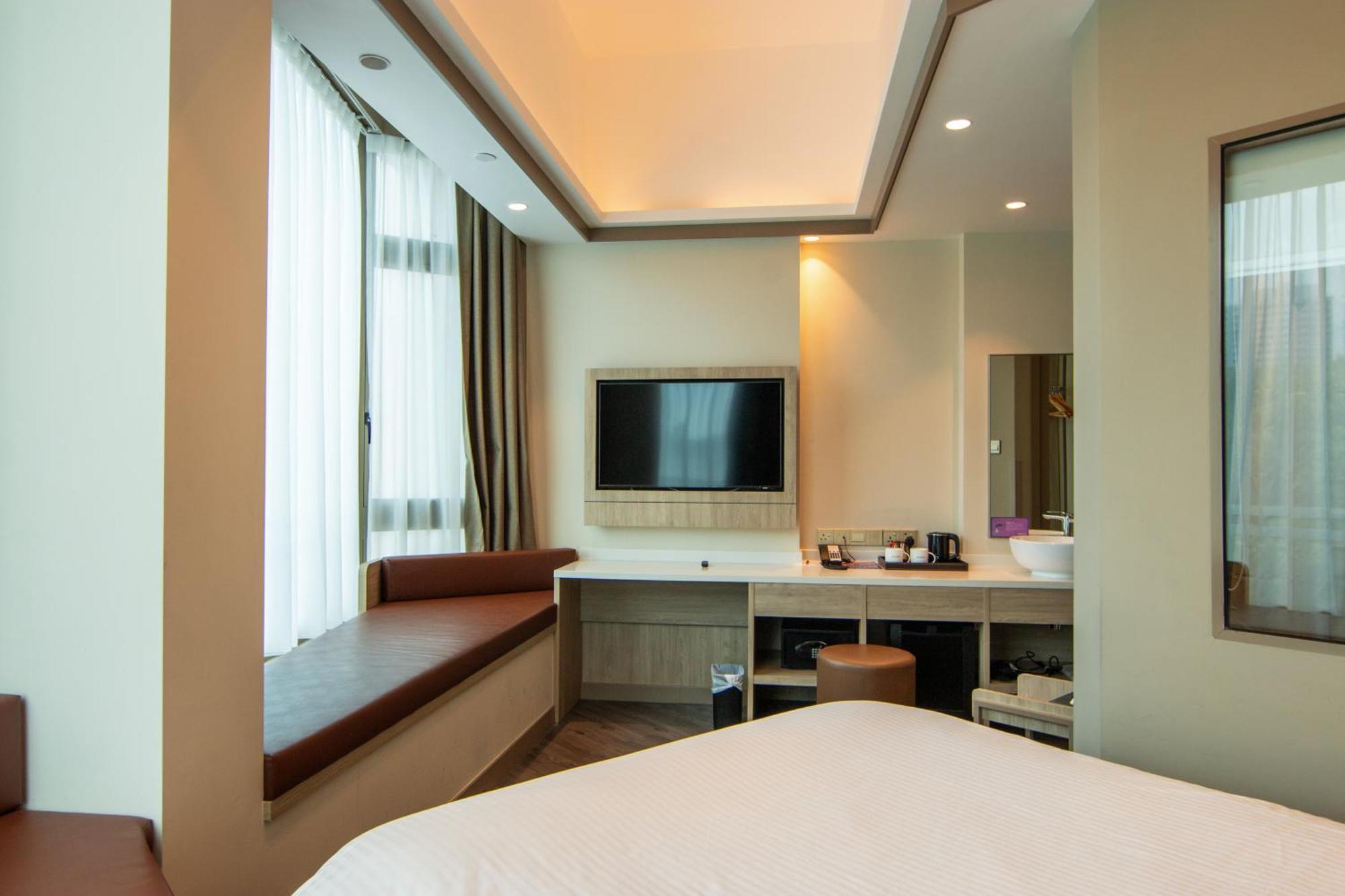 Aqueen Prestige Hotel Jalan Besar Singapore Eksteriør bilde